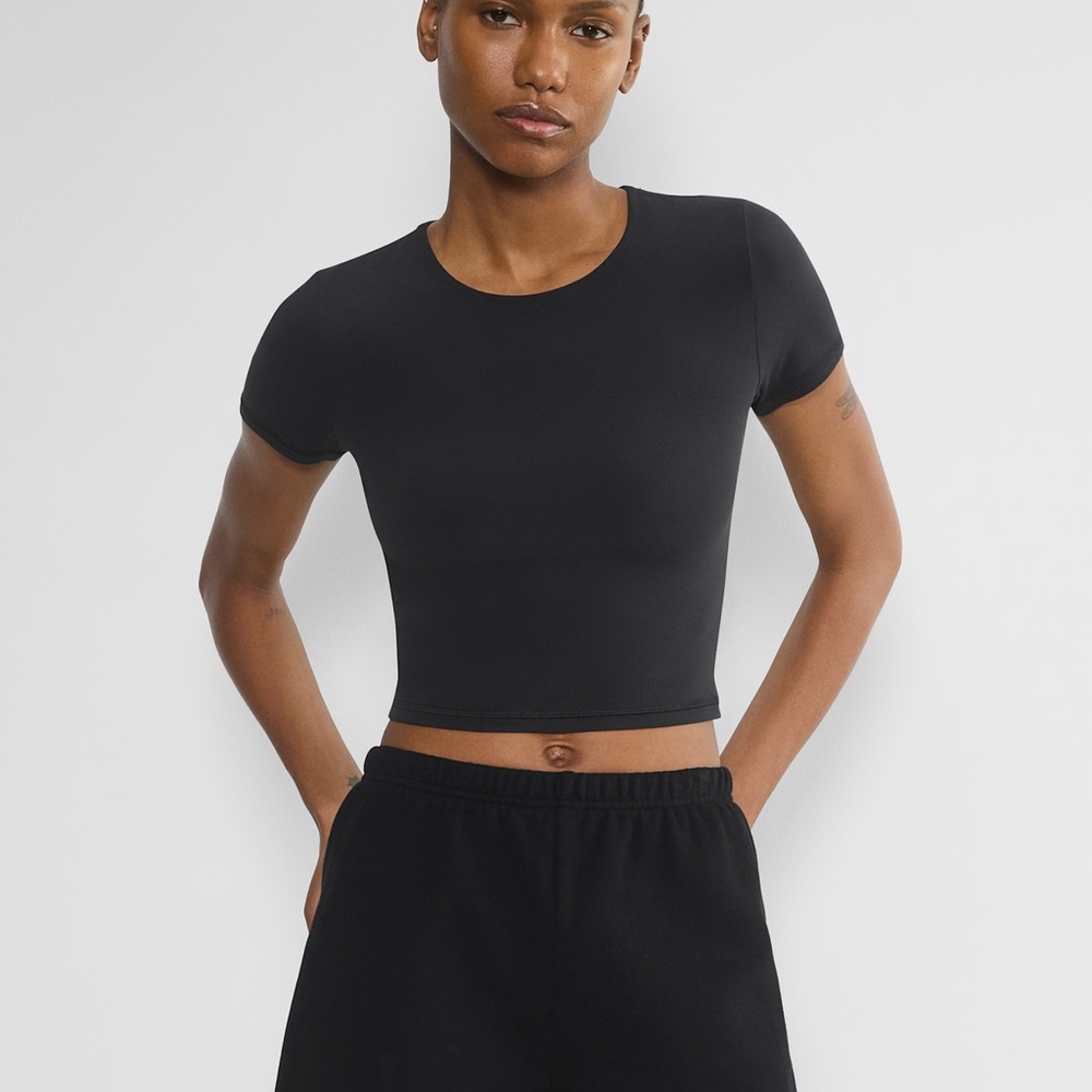 Aritzia Black Workout Top